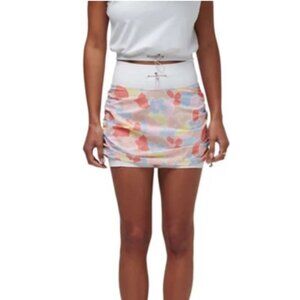 Travis Matthews Skirt Size M in Dune Grass